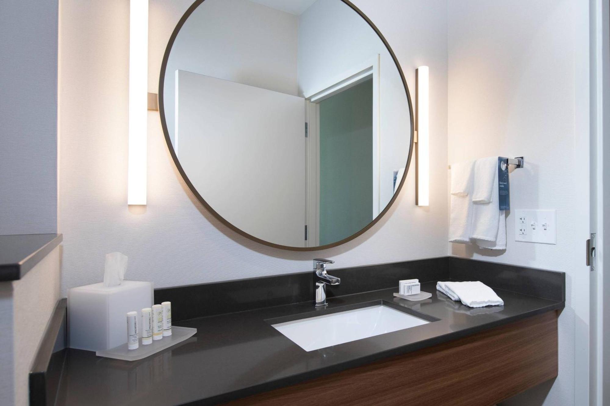 Fairfield Inn & Suites By Marriott Dayton North Murlin Heights Esterno foto